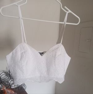 Beautiful Express White Eyelet Lace Bralette  Crop Top  Size Medium NWT